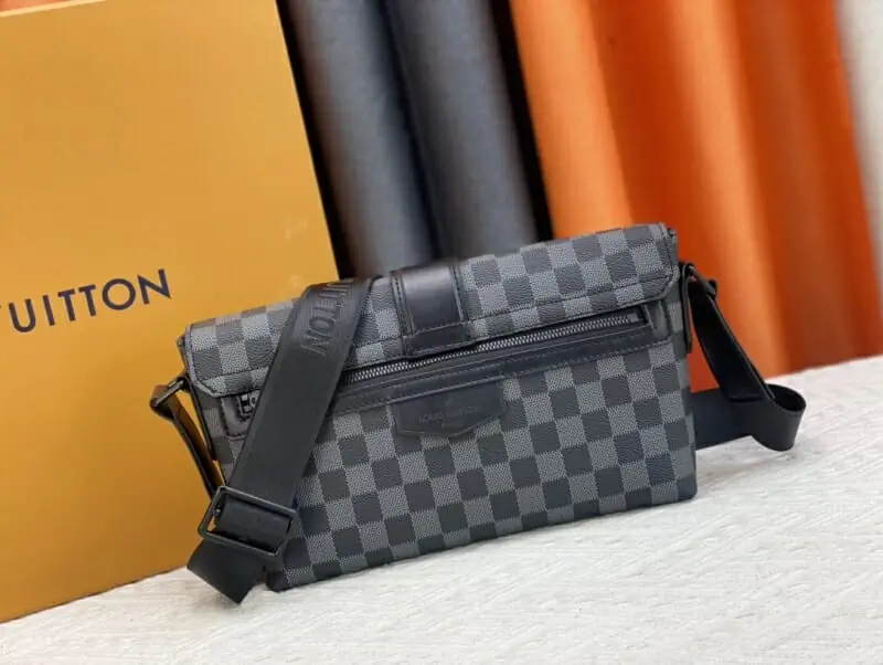 louis vuitton aaa homme mini sac a main s_11706143